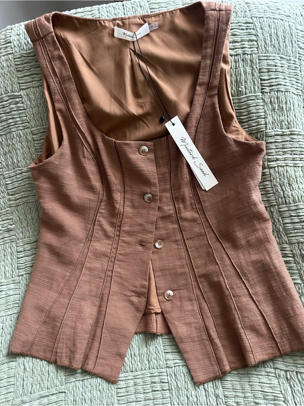 Mustard seed sleeveless tailored vest, camel size medium